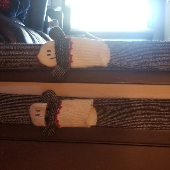 Athletic Clothes - Picture 2 of 5